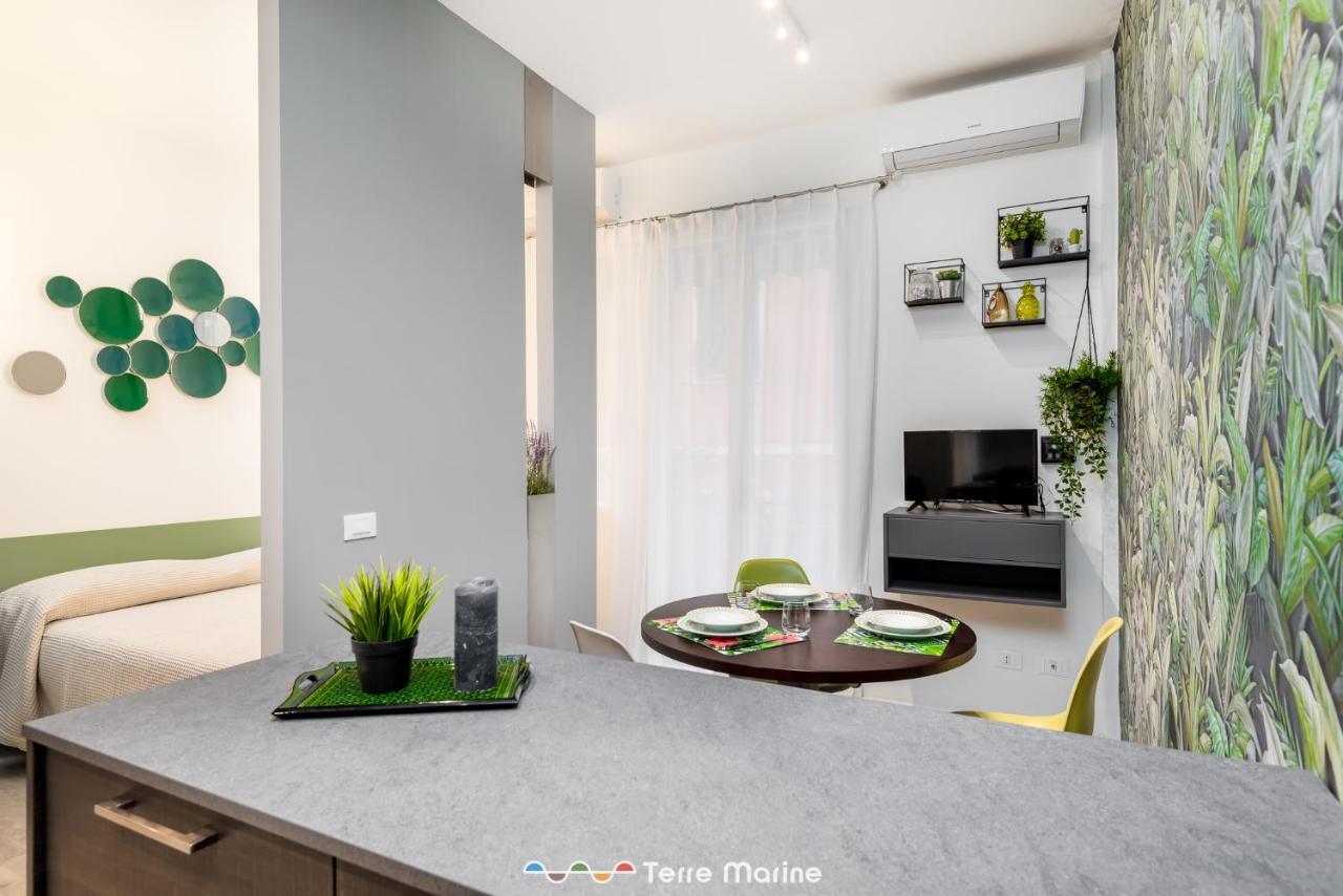14, Terre Marine Apartment